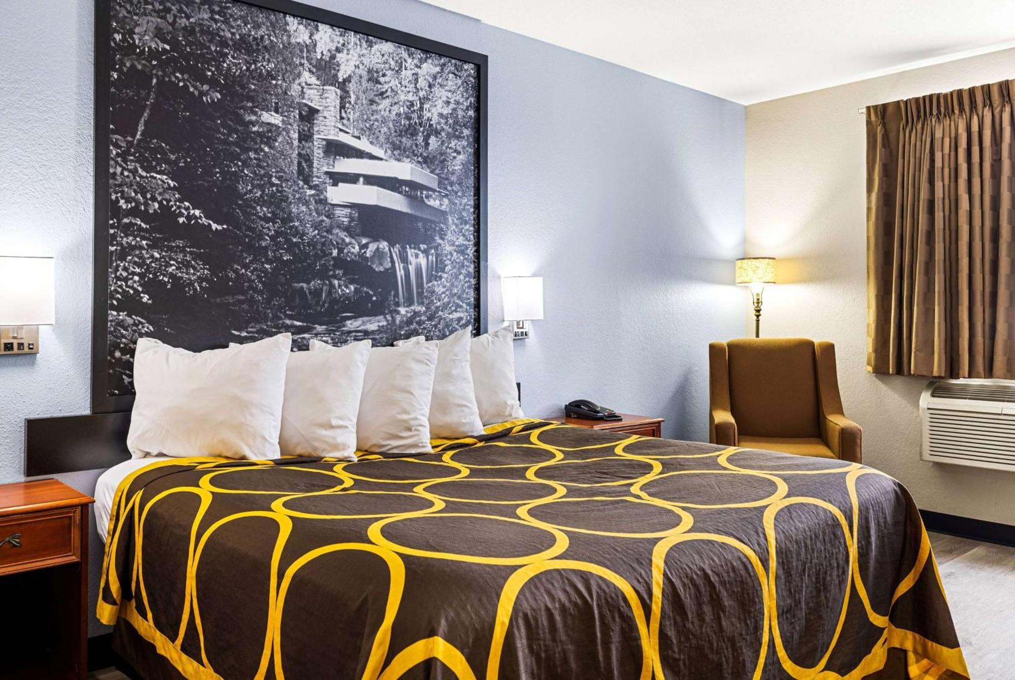 Hotel Super 8 By Wyndham Pittsburgh/monroeville Monroeville