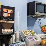 Super 8 by Wyndham Pittsburgh/Monroeville